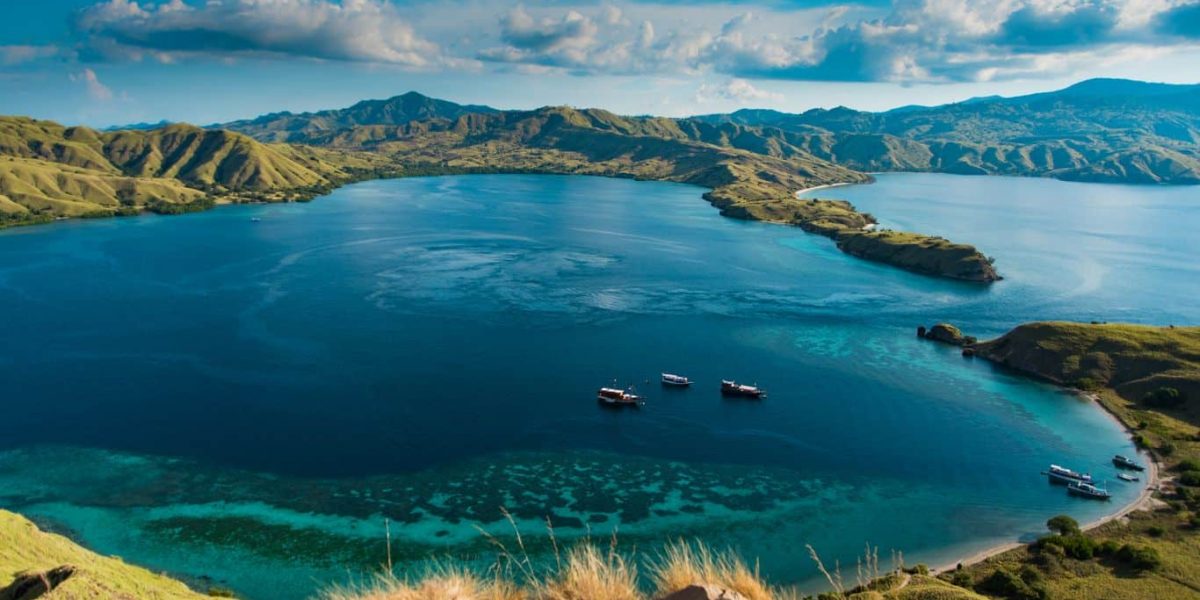 one day trip labuan bajo