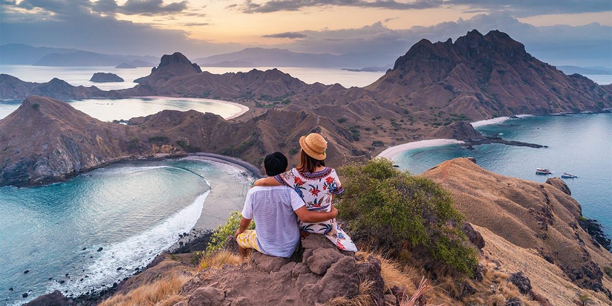 trip honeymoon labuan bajo