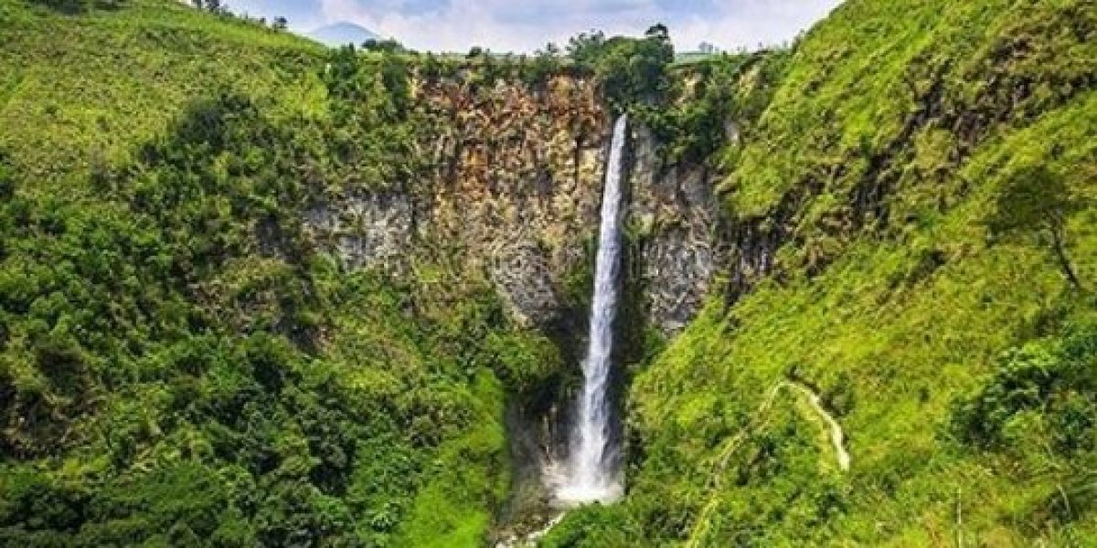 air terjun sipiso-piso