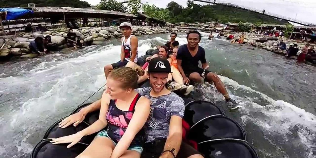 rafting bukit lawang